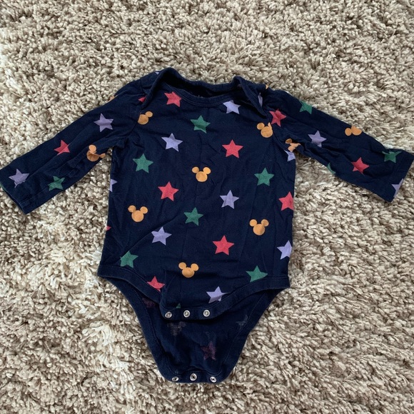 BabyGap- matching set - Picture 2 of 6